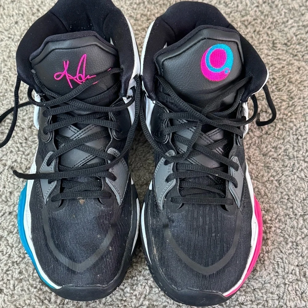 Nike Kyrie Infinity Black and White Athletic Shoes with Pink and Blue Accents